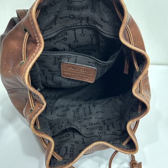 Fossil Genuine Leather Long Live Vintage 1954 Bucket Backpack Brown Key Charm - Picture 4 of 16